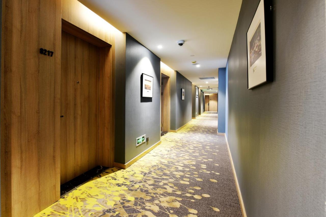 Urban Rosa Cafe&inn 3* Shanghai