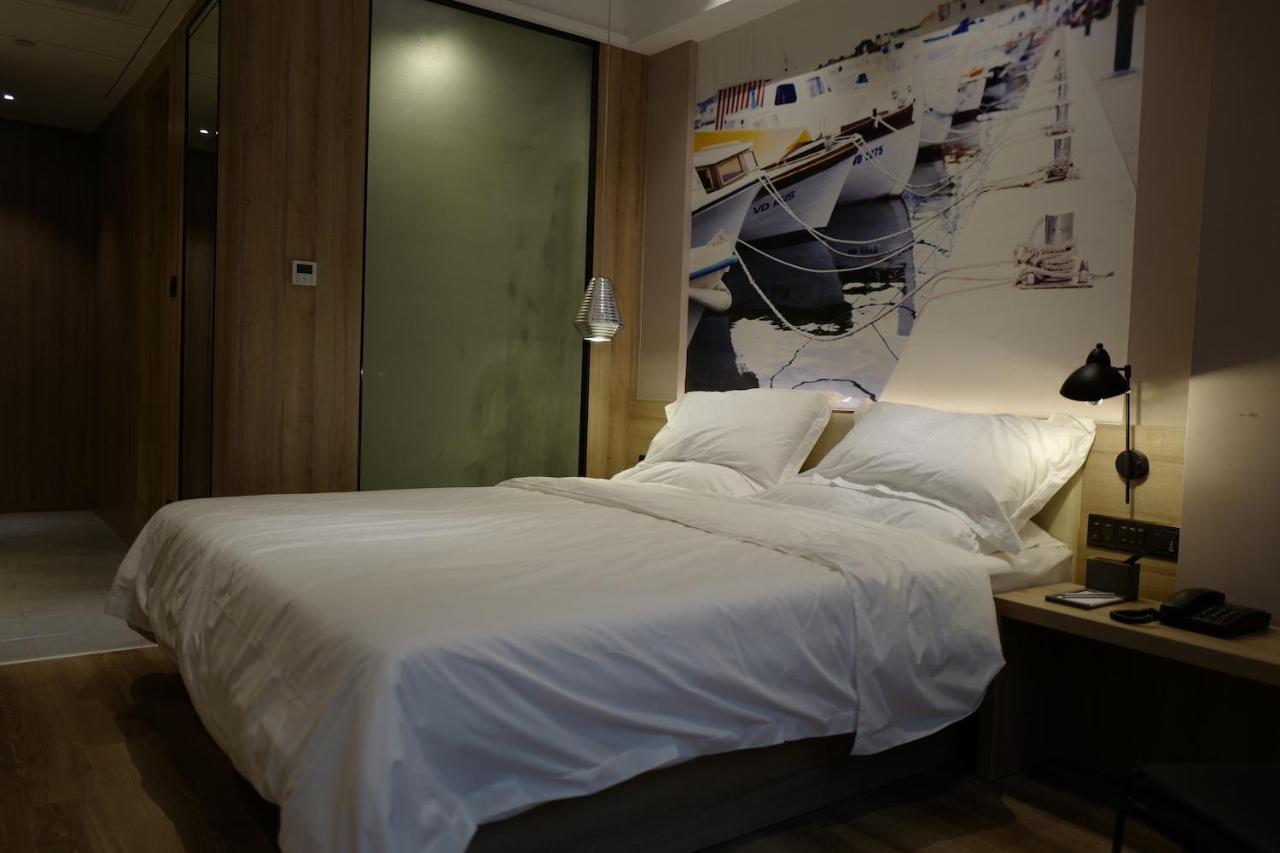 Hotel Urban Rosa Cafe&inn 3*
